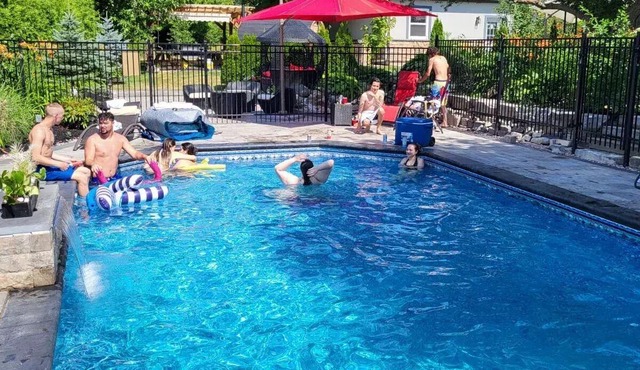 Bring your tent and camp. With a pool , basketball court . Shared the pool.