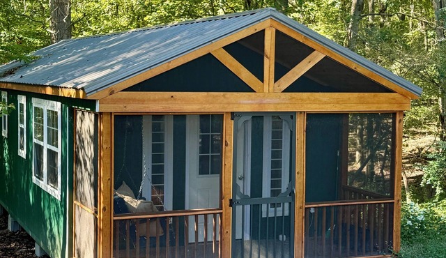 Briney Hollow – Quiet Cabin Nestled in Nature