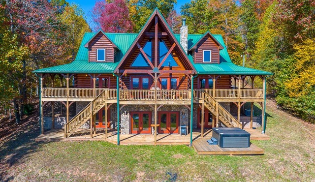 Bring Everyone Together | Fraser Creek Lodge | Hot Tub & Pool Table