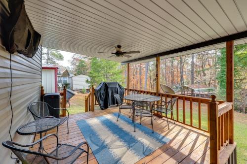 Bring Your Boat Family Home Steps to Lake Greeson