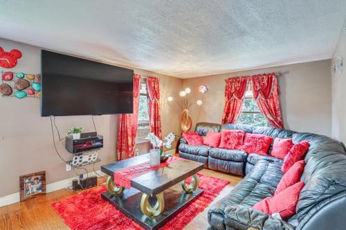 Bring Your Pet & Visit Springfield: Westfield Home