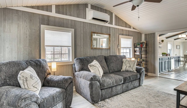 Bring Your Pup! Waterfront Cedar Pines Getaway