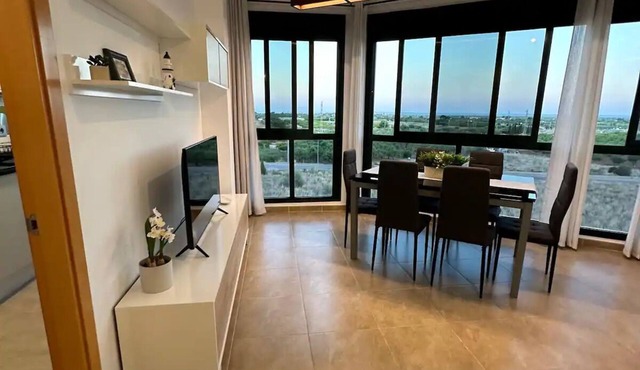 Brisa Azahar - Cozy Apt for 6 with AC and WiFi 7min from the beach