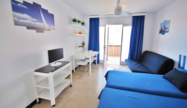 Brisa Mediterránea Studio – 1 Minute from the Beach