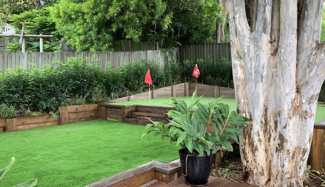 Brisbane Cottage with Golf practice green - 2 seperate living areas