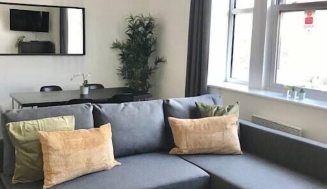 Bristol base near city centre!