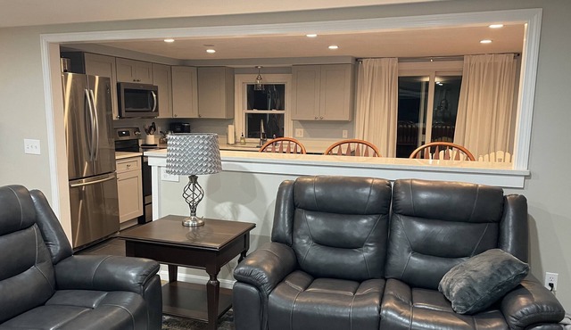 Bristol Getaway in Quiet Family Neighborhood