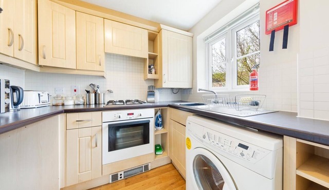 Bristol Luxury Apartment with Parking