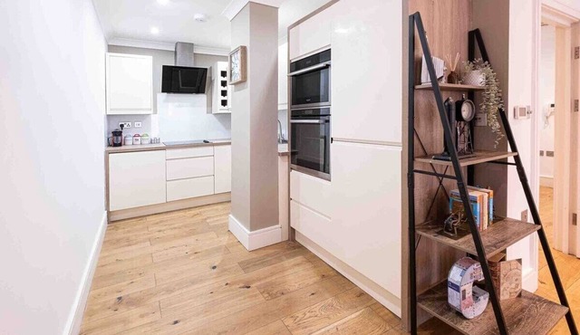 Bristol Riverside House - 1 Bedroom Apartment