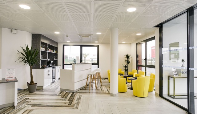 Brit Hotel Confort Loches