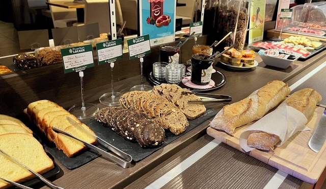 Brit Hotel Confort Montauban