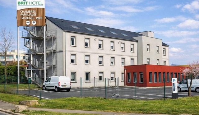 BRIT HOTEL CONFORT ROISSY SAINT-WITZ