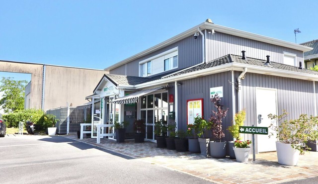 Brit Hotel Essentiel Reims Taissy