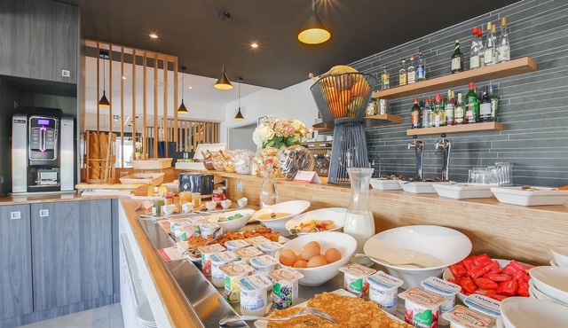 Brit Hotel Reims la Neuvillette