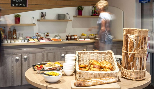 Brit Hotel Toulouse Colomiers - L'Esplanade