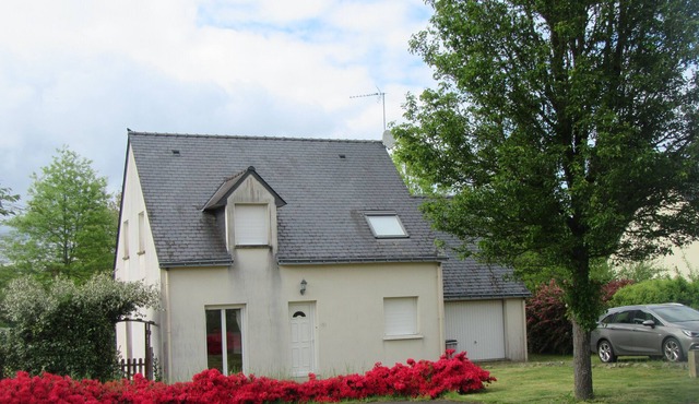 Brita Cottage - 4 bedroom cottage in beautiful tourist town Rochefortt en Terre