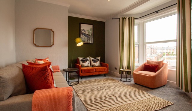 Britannia Apartment - a house that sleeps 6 guests in 2 bedrooms