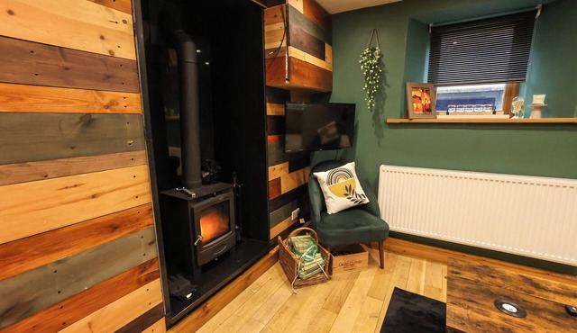 Britannia House is a beautifully restored stone cottage offering a warm and welcoming countryside escape.