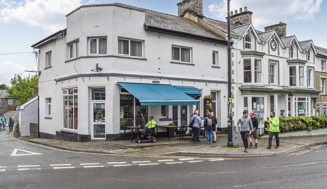 Britannic Chambers Apartment