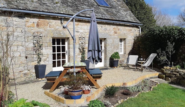 Brittany Holiday Cottage Gite with Hot Tub & Sauna