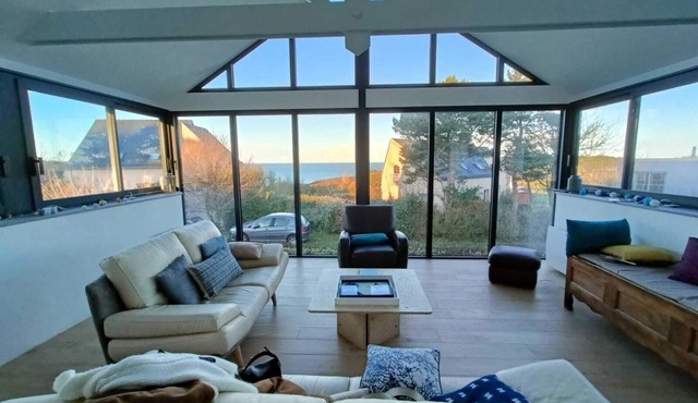 Brittany, near Cap Fréhel, 12-person house, sea view, 350 m from beach.