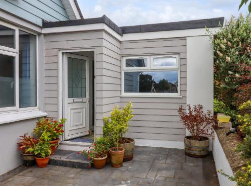 Brixham Breeze Cabin