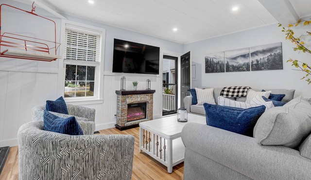 Broad Street 1 | Pine