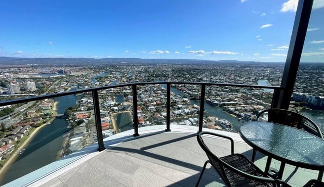 Broadbeach luxury Casino riverview skyline 2bedroom apt 48F