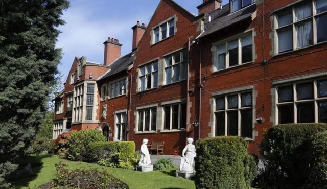 Broadfield Park Hotel Rochdale