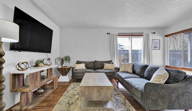 Broadway Bungalow near DT & BSU