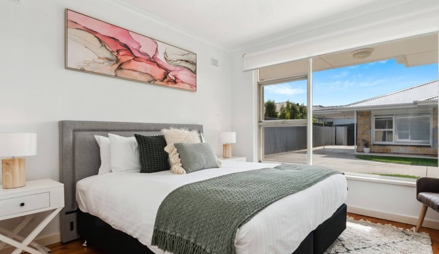 Broadway by The Beach