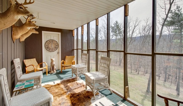 Broadway Cabin w/Hot Tub: Hike & Ski