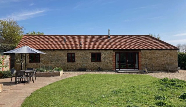 Brock Barn at Binghams Farm Barns - Bridport - near Jurassic Coast