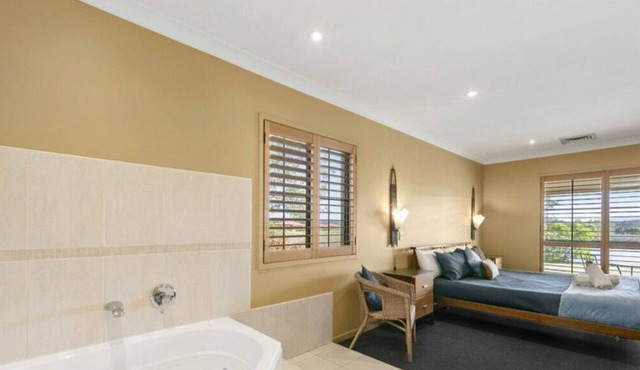 Broken View Mountain Villa with Free Wine Tasting