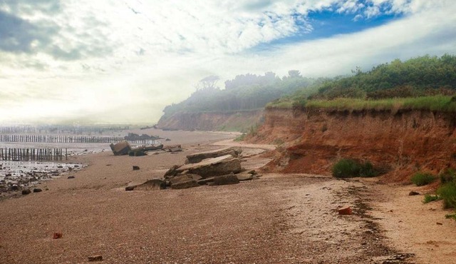 Bromans Barn a beautiful cottage by the Sea and Cudmore Nature Reserve