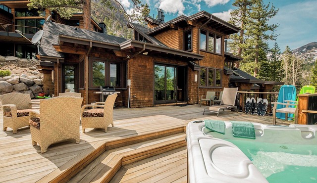 Bronson by AvantStay | Luxurious Home On The Slopes!