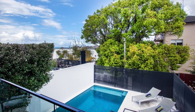 Bronte Beach Family Retreat with Pool and 5 Bedrooms