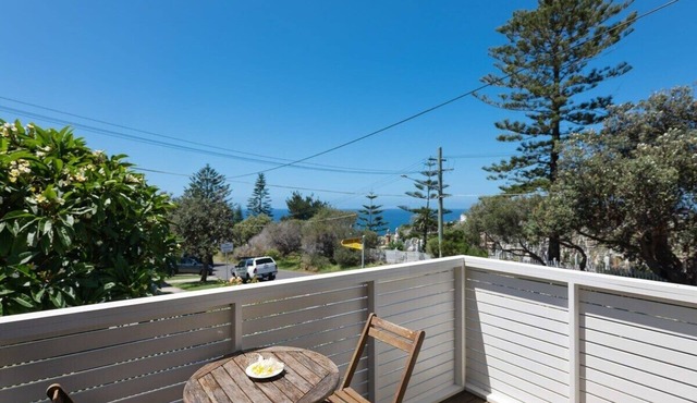 Bronte Boho Chic near Ocean with Parking