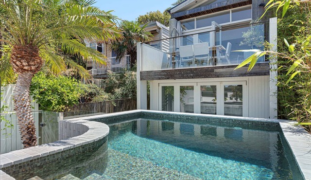 Bronte Family Beach House + Swimming Pool