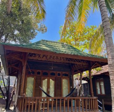 Bronze Bungalows