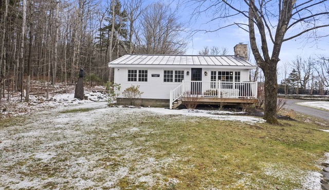 Brook Bound Inn - Cabinn