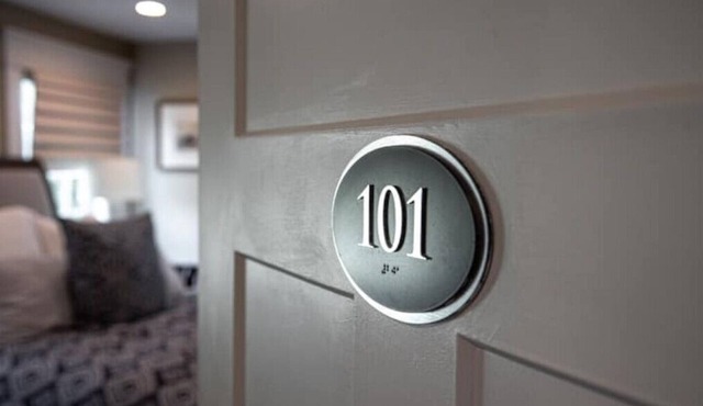 Brook Bound Inn - Queen Bedroom - First Floor - Room 101n