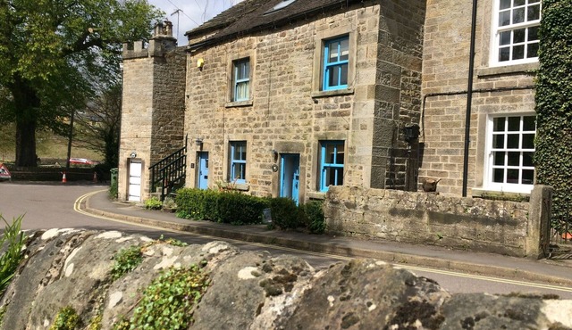 Brook cottage in Baslow next to Chatsworth Park