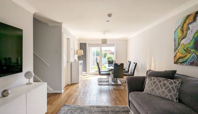 Brook House - Emsworth - a cottage that sleeps 6 guests in 3 bedrooms