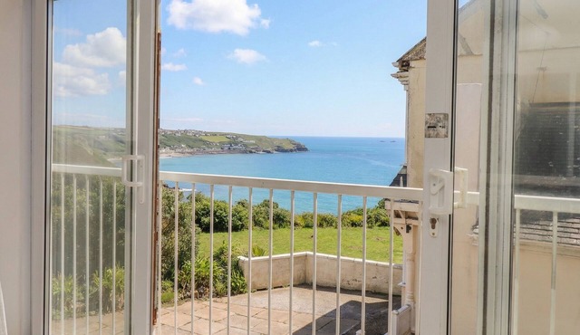 BROOK HOUSE, pet friendly, country holiday cottage in Sennen Cove