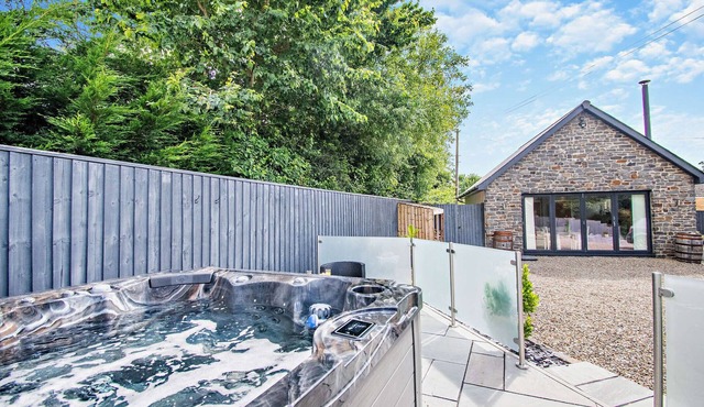 Brook View Cottage - One Bedroom House, Sleeps 2