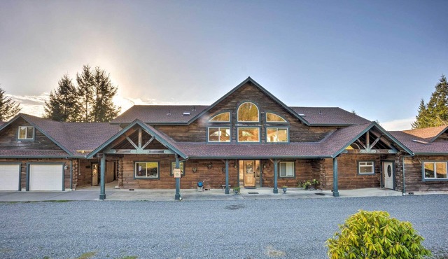 Brookings Vacation Rental Lodge on 88 Acres!