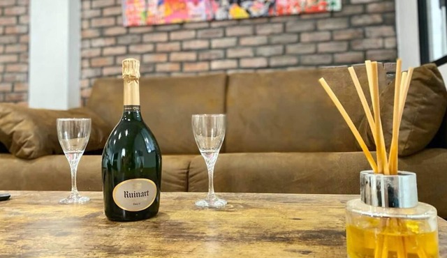 Brooklyn: renovated / AC / Monaco / next toTrain