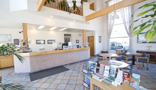 Brooks Street Motor Inn