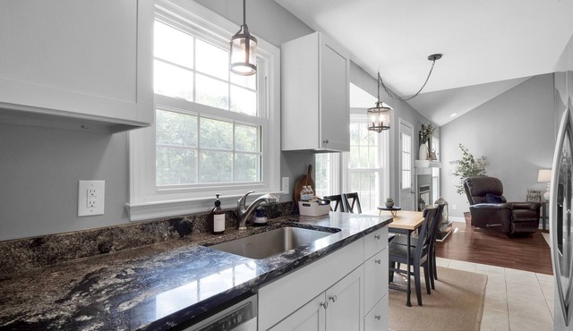 Brookside Bungalow @ Rocky River-Close to Charlotte-3Bd-2Ba